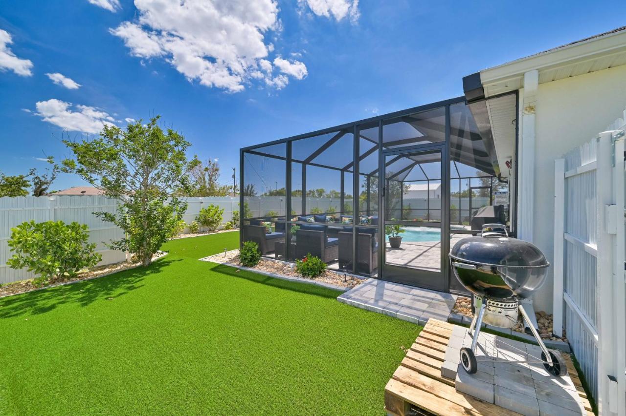 Villa Awesome! Cape Coral Exterior photo